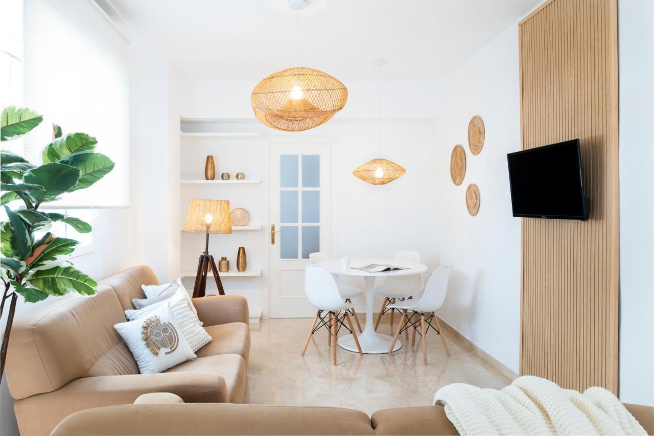 Magno Apartments Alfareria - Private Parking Included Siviglia Esterno foto